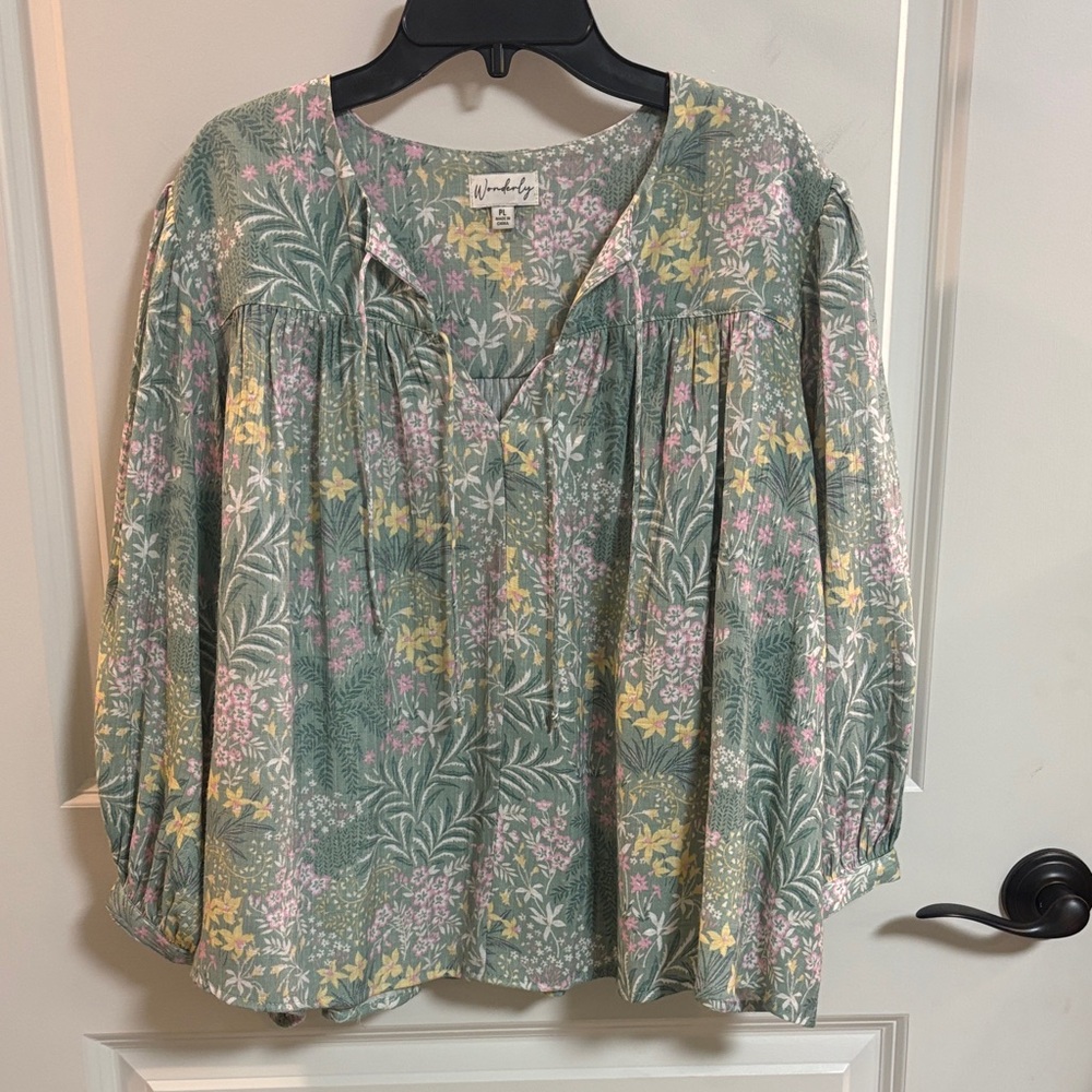 WONDERLY Women’s Split Neck Printed Top - 3/4 Length